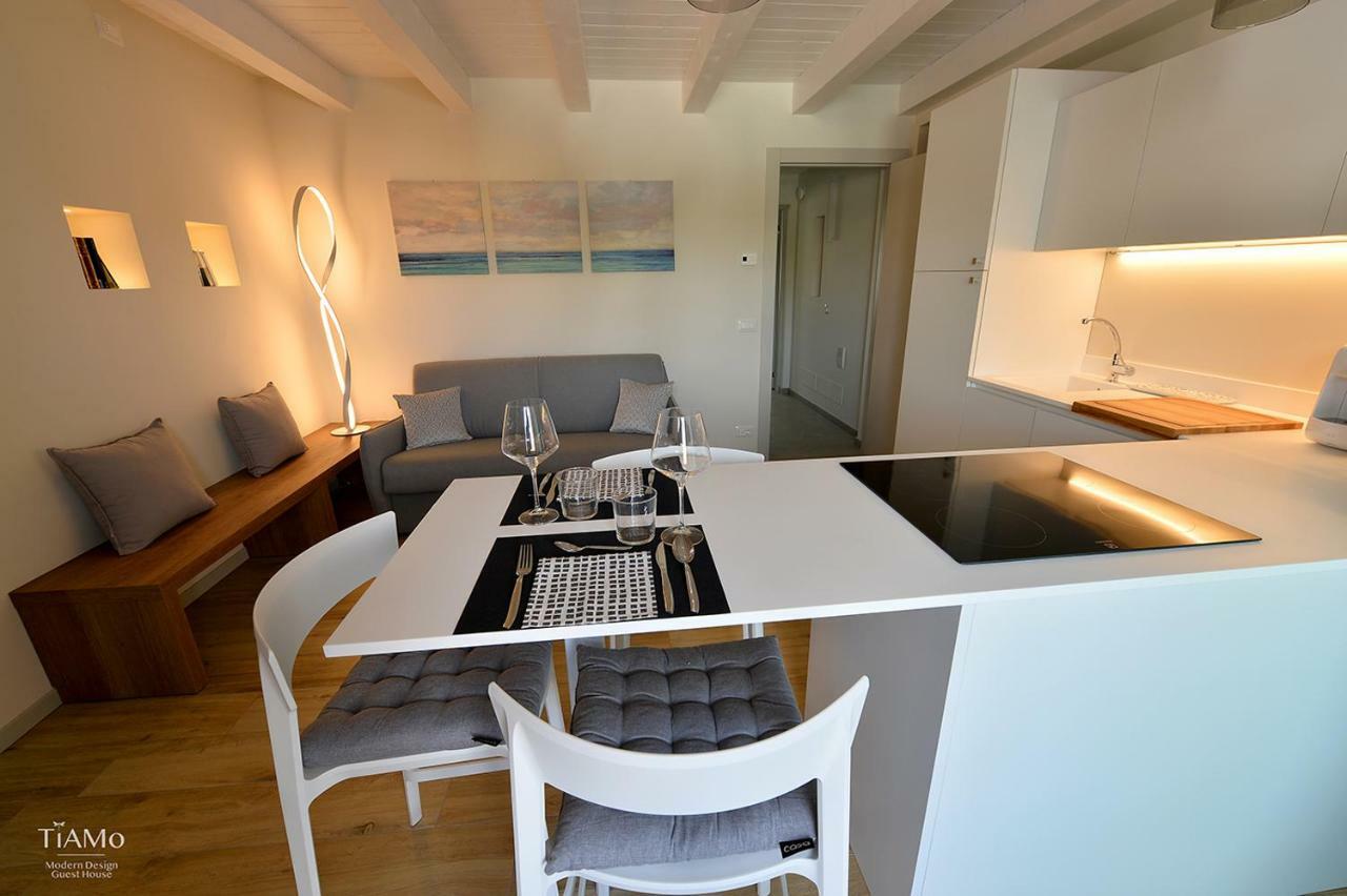 Tiamo Modern Design Guest House Ronchi Dei Legionari Exteriör bild