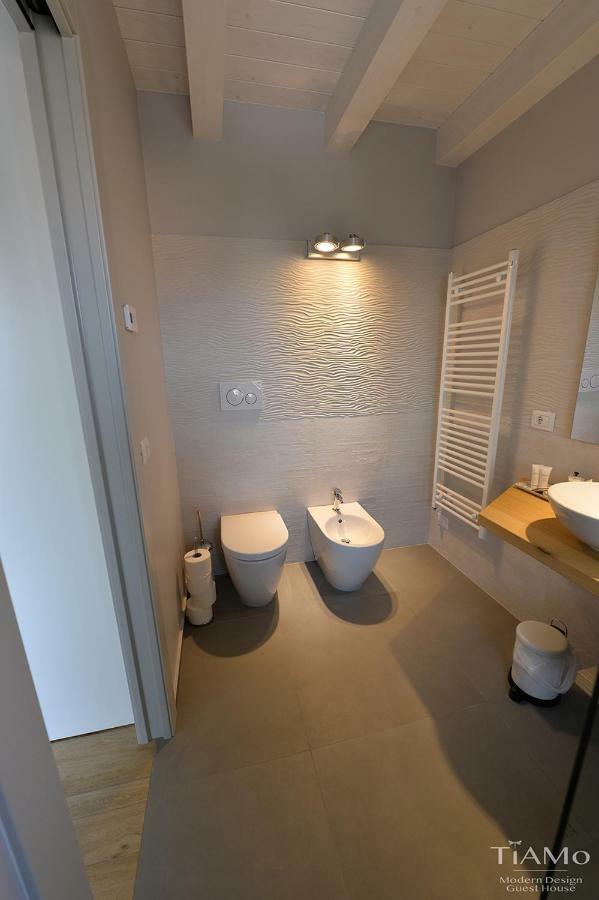 Tiamo Modern Design Guest House Ronchi Dei Legionari Exteriör bild